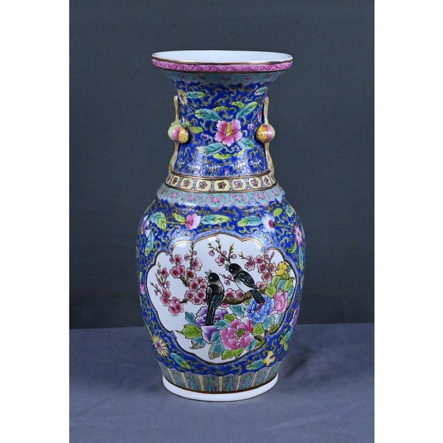 Qing Dynasty Polychrome Porcelain Vase, China, Early 20th Century For Sale - Image 5 of 17