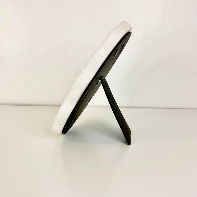 Vintage Art Nouveau Victorian Farmhouse Ceramic Oval Photo Frame. For Sale - Image 9 of 9