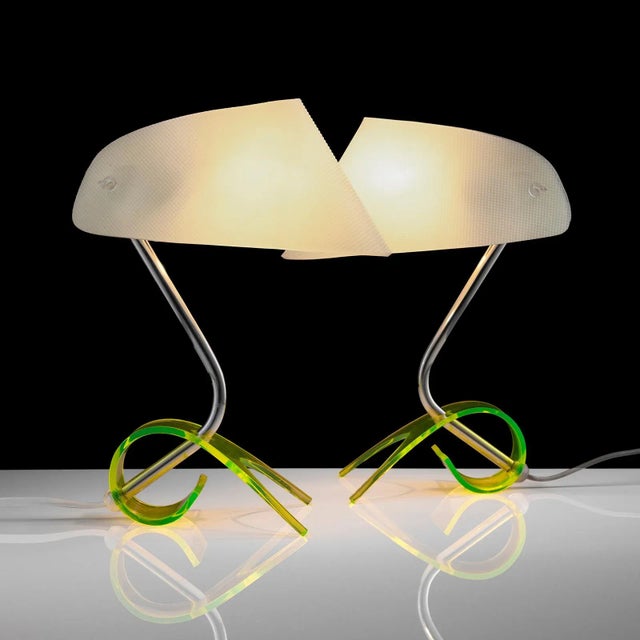 1960s Vintage Green Acrylic Table Lamps attributed to Apolinary Galecki, 1960s, Set of 2 For Sale - Image 5 of 7