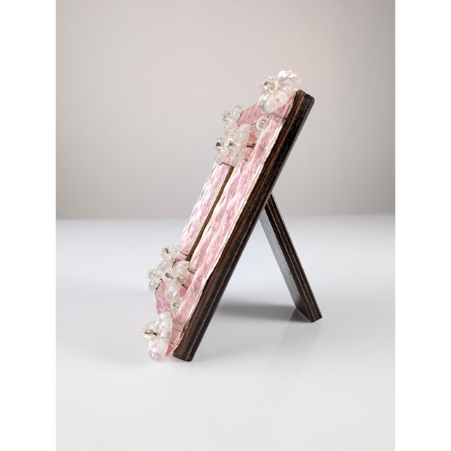 Mid-Century Modern Italian Photo Frame in Pink Murano Glass and Mirror with Floral Rosettes, 1960s For Sale - Image 3 of 14