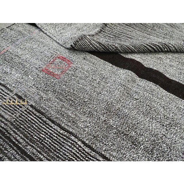Mid-20th Century Handmade Turkish Flatweave Kilim Accent Rug For Sale - Image 10 of 10
