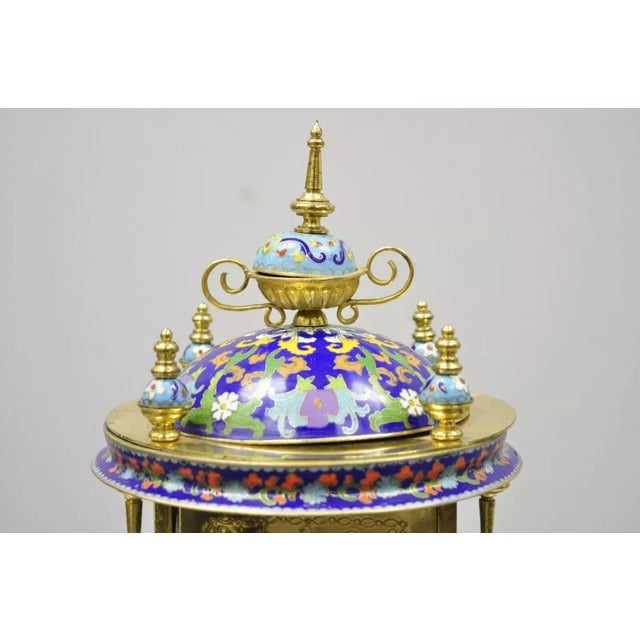 Vintage Chinese Cloisonne Brass Figural Porcelain Enamel Mantel Clock For Sale - Image 4 of 12