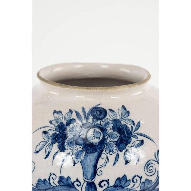 Rococo Delft Blue and White "Dunkerer" Tobacco Jar For Sale - Image 3 of 10