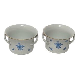 Pair of Large Herend Hungary Waldstein Blue #7239 Porcelain Cachepots 1948-1980s For Sale