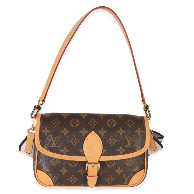 Item #: 154258 Interior Material: Fabric MSRP: 2,650 Features Interior: One zip pocket Dimensions: 9.5 x 6 x 3.5 in...