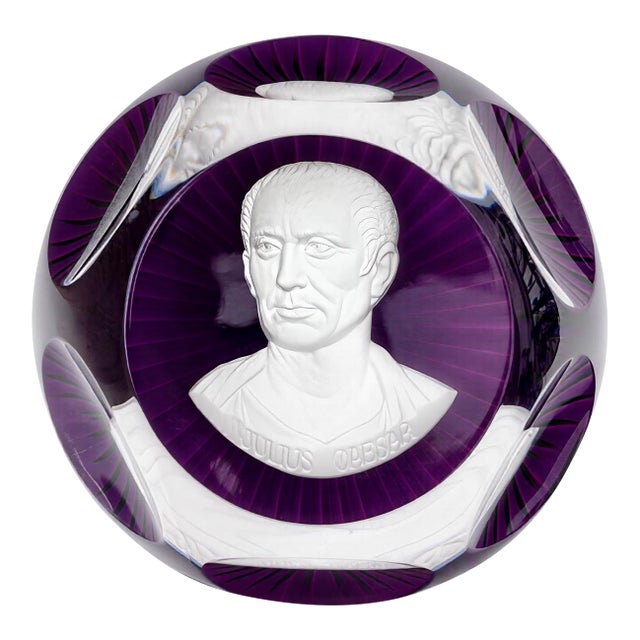 Baccarat France Julius Caesar Intaglio Crystal Paperweight Franklin Mint 1976 For Sale