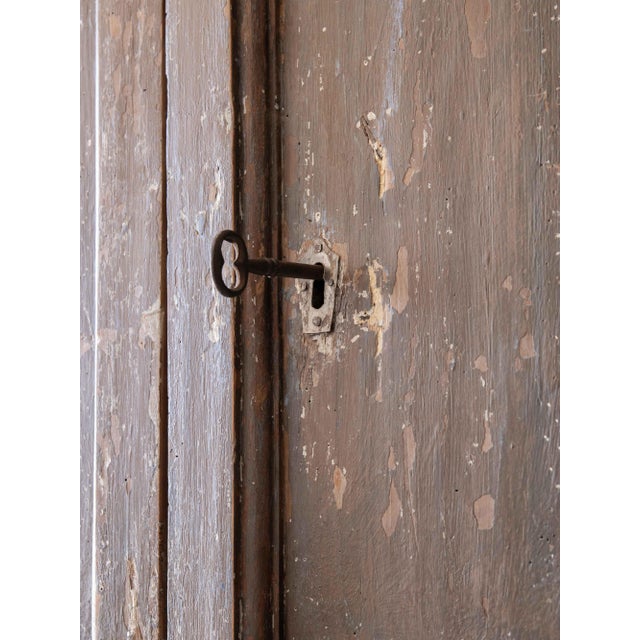Brown Tuscan Cabinet in Patina, 1700s For Sale - Image 8 of 10