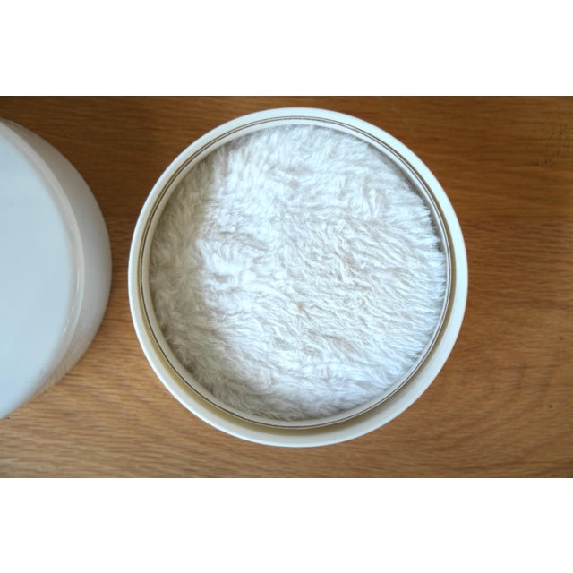 Vintage French Vanity Dusting Powder from Caron Bellodgia For Sale - Image 5 of 5
