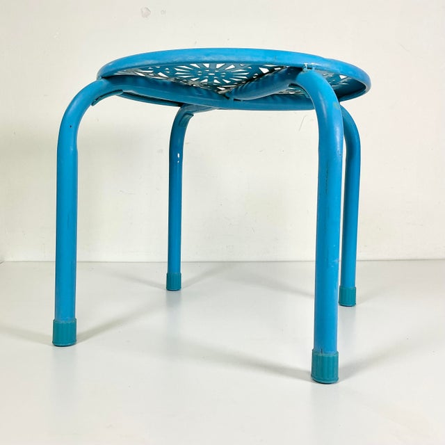 Mid-Century Boho Chic Atomic Pierced Metal Outdoor Patio Low Stool. For Sale - Image 10 of 12