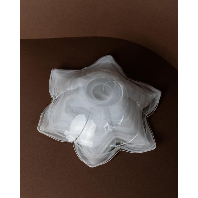 Vintage Murano Glass Bowl in Flower Shape with White Transparent Streaks For Sale - Image 10 of 11