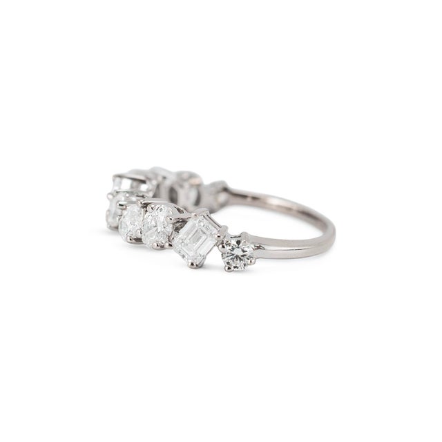 Modern 14k White Gold 1.52ctw Staggered Mixed Multi Shape Diamond Eternity Band Ring, Size 6.5 For Sale - Image 3 of 8