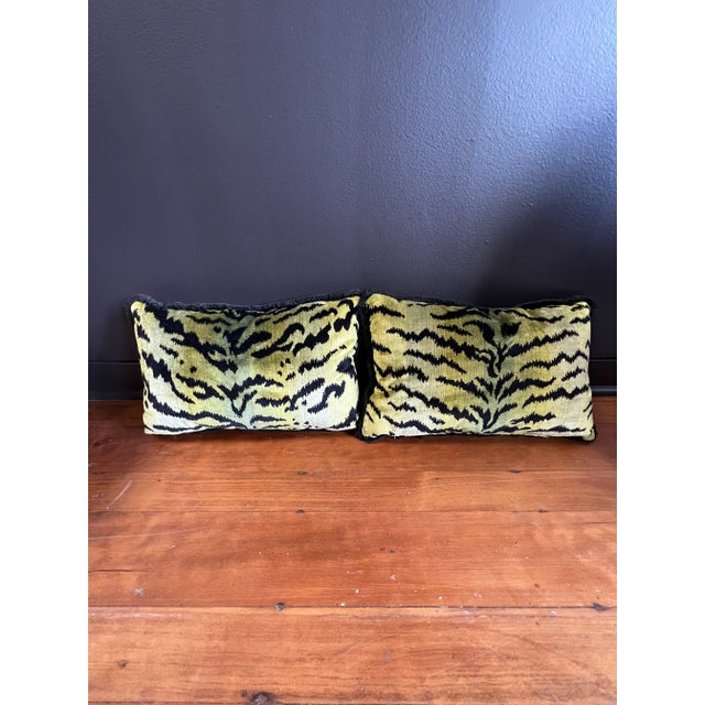 Contemporary Rectangular Scalamandre Tigre Pillows With Samuel & Sons Brush Trim - a Pair For Sale - Image 4 of 4