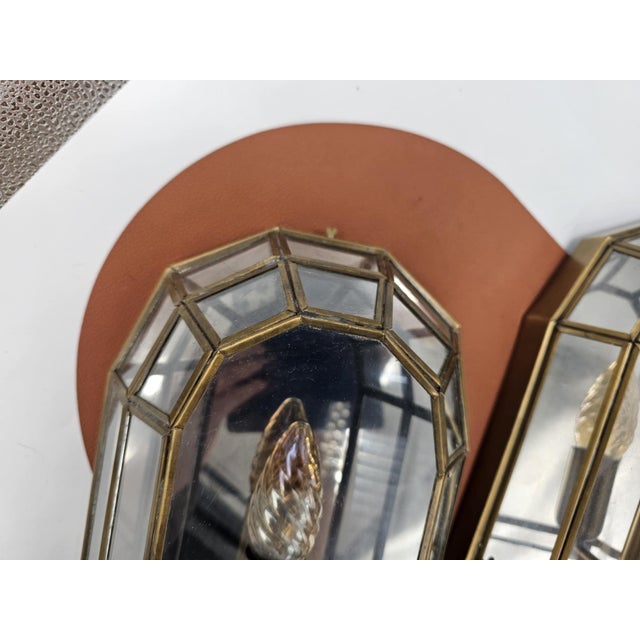 Brass wall lamp, signed Jonas Design, 1970s, dimensions: height 25.5 cm, width 20 cm, depth 9.2 cm. European Plug (up to...