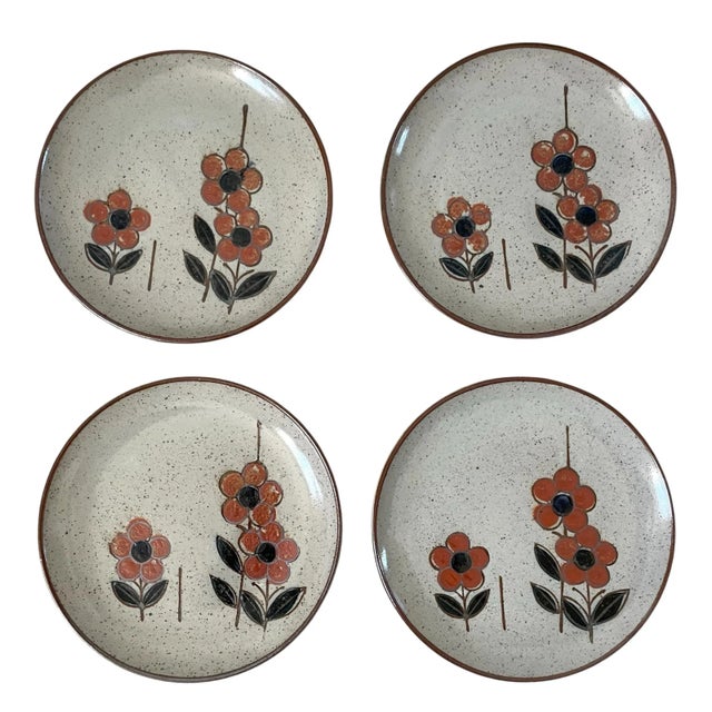 This vintage Otagiri Japan handcrafted mug and plates set of 8 features a charming floral pattern in a gray color, typical...