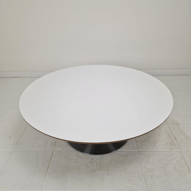 Mid-Century Modern Circle Coffee Table by Pierre Paulin for Artifort, 1960s For Sale - Image 3 of 17