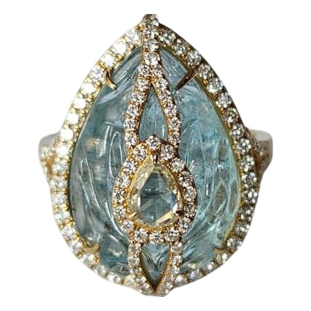 Set in 18k Gold, Carved Aquamarine & Rose Cut Diamonds Cocktail Engagement Ring, Size 7 For Sale