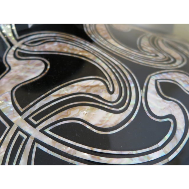 Late 20th Century Mother of Pearl and Black Lacquer Decorative Vase For Sale In Los Angeles - Image 6 of 9