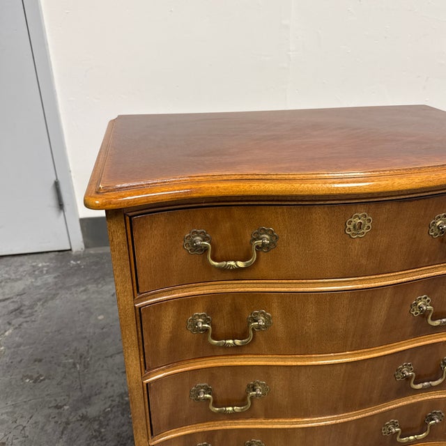 Lexington Furniture Traditional Four-Drawer Chest For Sale - Image 11 of 12