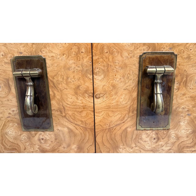 1960s William Doezema for Mastercraft Carpathian Elm Burl & Brass Floating Nightstands — Pair, Attributed For Sale - Image 18 of 18