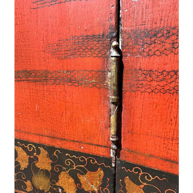 Chinoiserie Red & Gold Painted Lacquer 4 Panel Screen With Black & Gold Border For Sale - Image 13 of 15