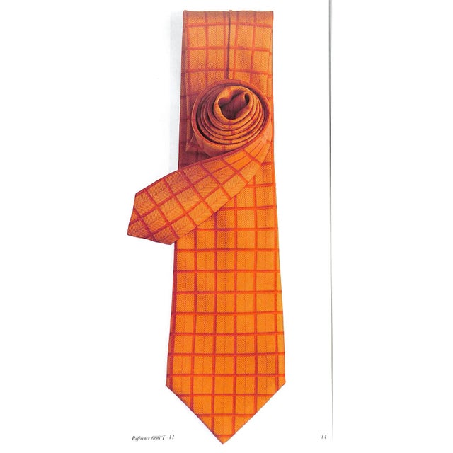 Traditional La Cravate Hermes Automne/Hiver: The Hermies Tie Autumn/Winter 1998-1999 For Sale - Image 3 of 5