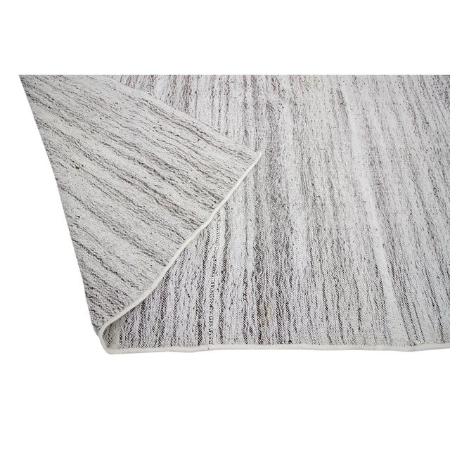 Mid 20th Century 1960s Vintage Turkish Kilim Rug- 9′6″ × 11′9″ For Sale - Image 5 of 7