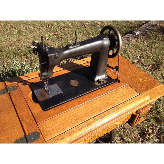 1895 Wheeler and Wilson D9 Sewing Machine With Tiger Ribbon