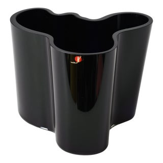 Dark Blue Savoy Vase in Glass by Alvar Aalto for Iittala, 1980s For Sale