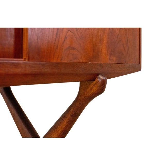 1950s Danish Mid Century Modern Hans Wegner for Carl Hansen Ch304 Saber Leg Sideboard For Sale - Image 10 of 12