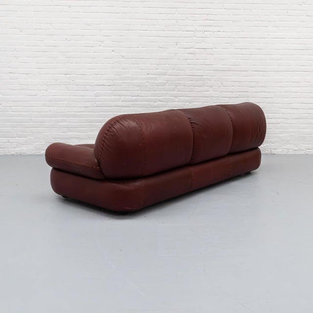 Italian Three-Seater Sofa by Sapporo for Mobil Girgi, 1970s For Sale - Image 4 of 17