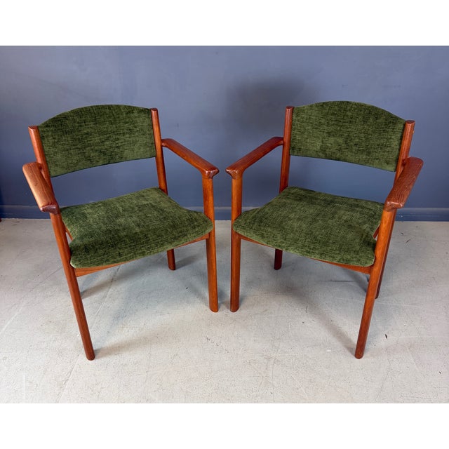 1970s Set of Six Scandinavian Modern Teak Stacking Armchairs, Denmark or Norway, 1970s For Sale - Image 5 of 10