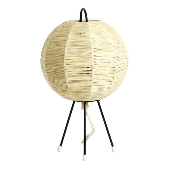 Mid-Century Modern Tripod Raffia Table Lamp, 1950s For Sale