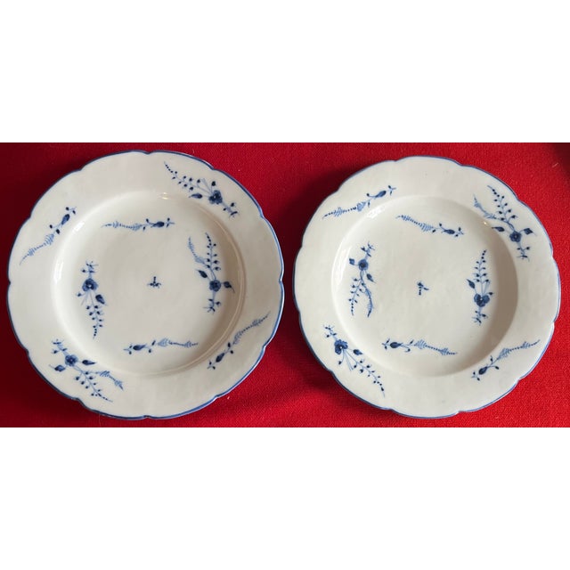 Mid 18th Century Antique 18th Century French Louis XV Chantilly Porcelain Dinner Plates in Blue and White Sprig, Circa 1760 - Set of 8 For Sale - Image 5 of 13