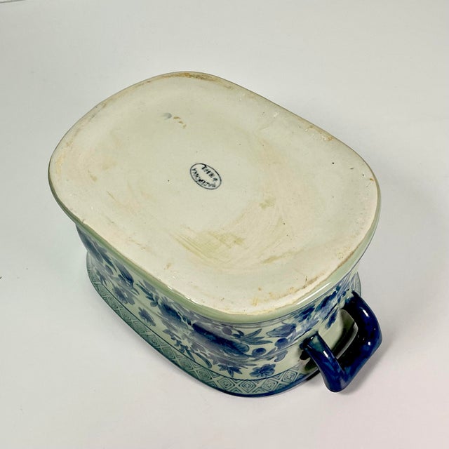 1950s Vintage Boho Chic Chinoiserie Hollywood Regency Celadon and Blue Foot Bath Catchall For Sale - Image 14 of 14