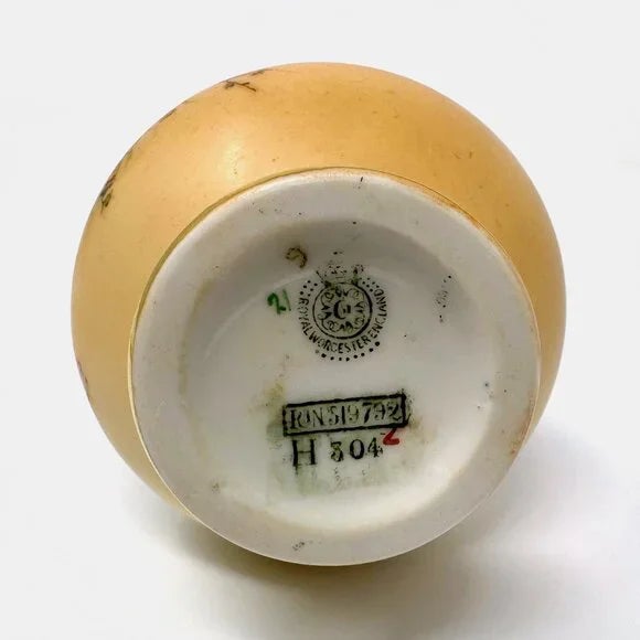 Small Antique 1912 Royal Worcester Floral Vase For Sale In Houston - Image 6 of 6
