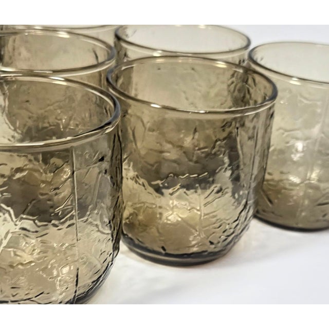 Usher in fall in your home- either seasonally or as permanent decor with these mint like leaves in a mellow, iced tea...