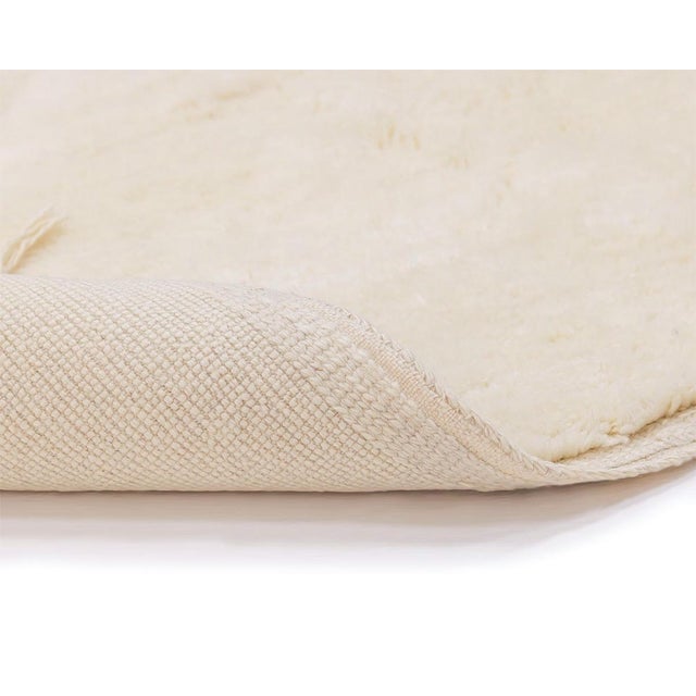 Early 21st Century Large Hand-Knotted Wool Premium Rug by Azele Studio For Sale - Image 5 of 10