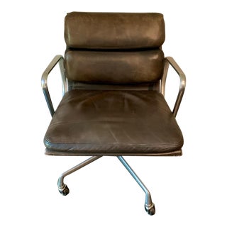 Eames for Herman Miller Vintage Soft Pad Management Chair in Brown Leather For Sale