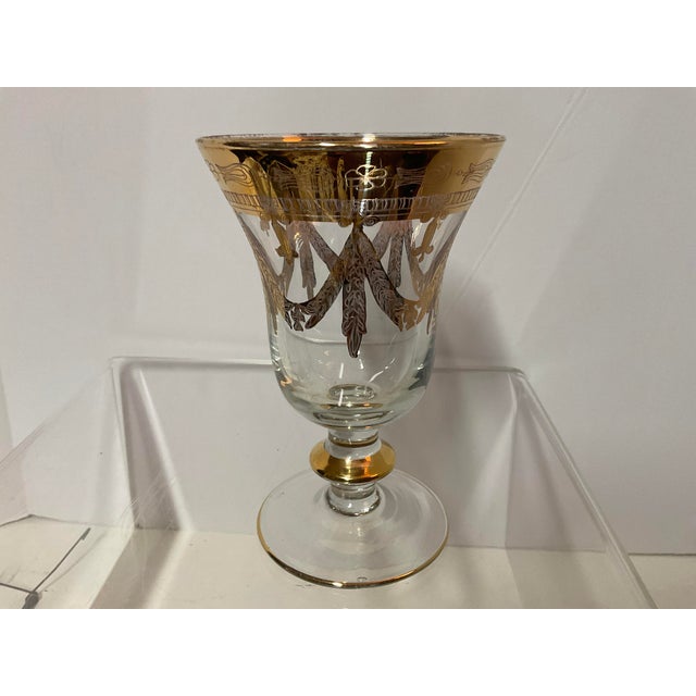 Beautiful Medici Gold ARTE ITALICA water goblet. The glass is handblown and 24k gold applied. This is a stunning water...