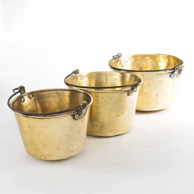 Late 19th Century Late 19th Century Assembled Spun Brass Buckets With Steel Wire Handles - Set of 3 For Sale - Image 5 of 5
