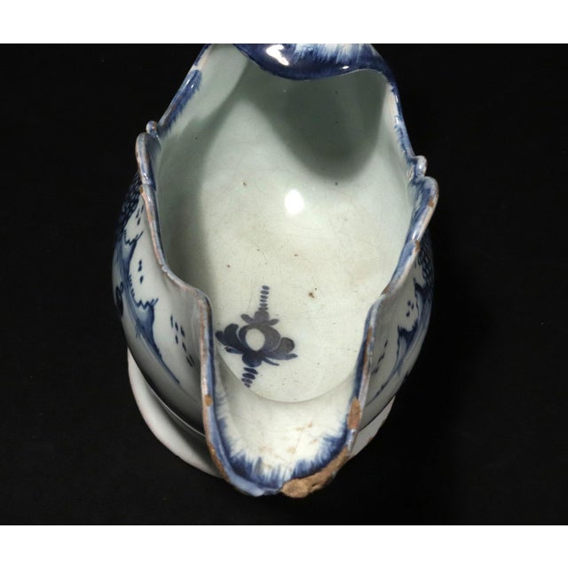 Mid 18th Century English Delftware Blue and White Chinoiserie Sauce Boat For Sale In Philadelphia - Image 6 of 10