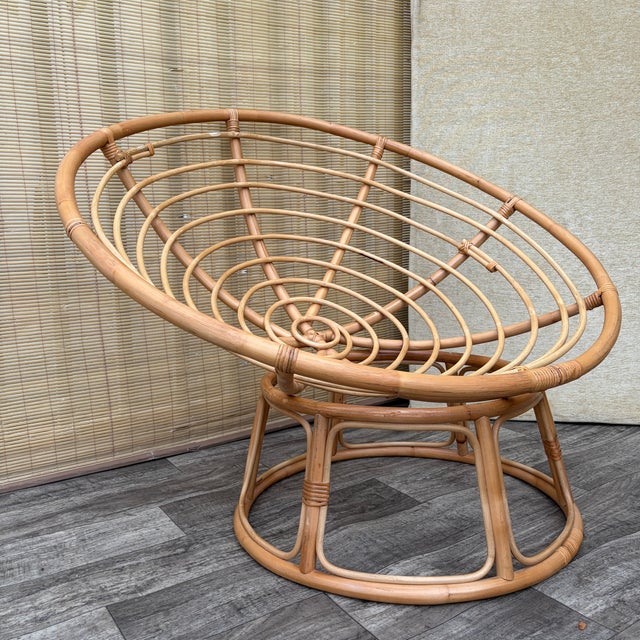 1980s Vintage Coastal Style Bowl-Shaped Papasan Rattan Lounge Chair. Circa 1980s For Sale - Image 5 of 17