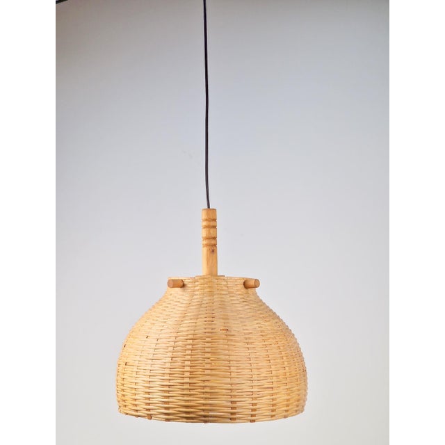 Boho Chic Scandinavian Wicker Rattan and Pine Hanging Lamp, 1960s For Sale - Image 3 of 9