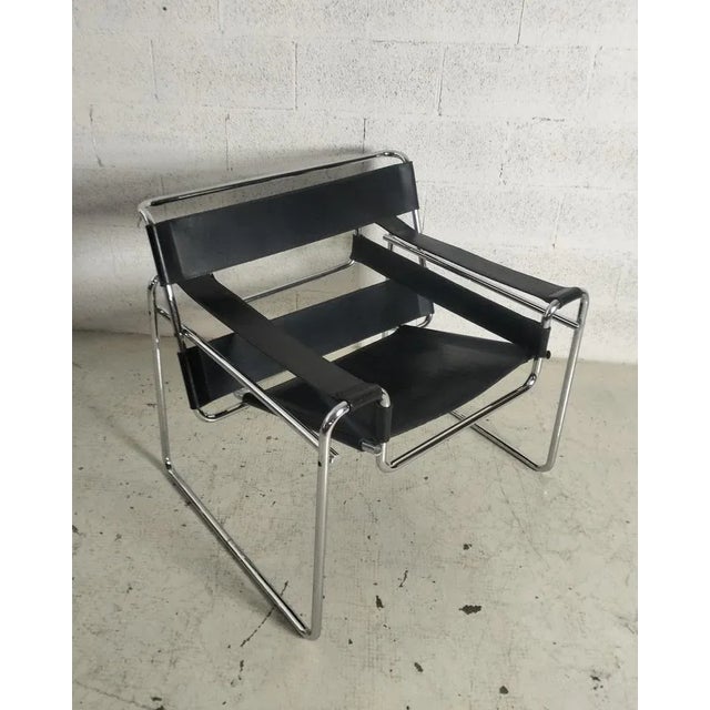 Animal Skin Wassily Chair in Steel and Leather by Marcel Breuer for Gavina, 1960s For Sale - Image 7 of 16