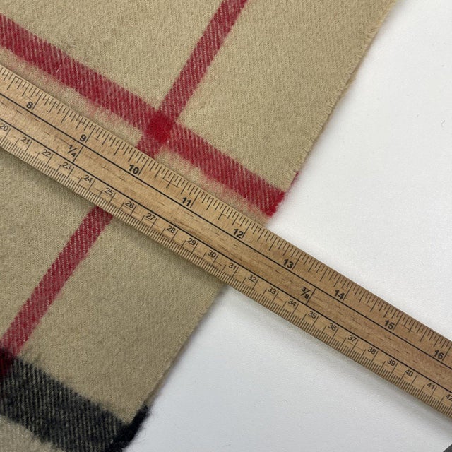 Early 21st Century Burberry Beige Plaid 100% Wool Scarf For Sale - Image 5 of 9