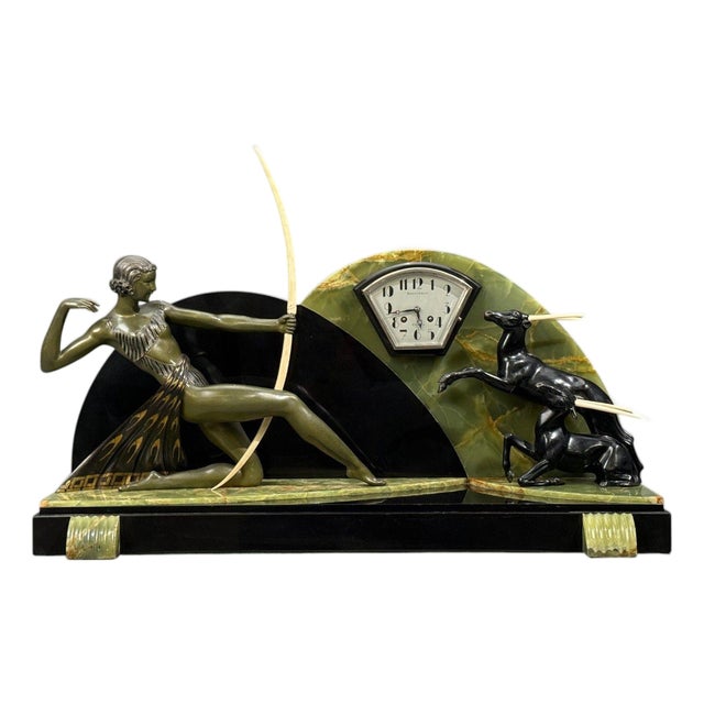 French Art Deco, Mantel Clock, Marble, Onyx, Gilt, France, 1930s For Sale