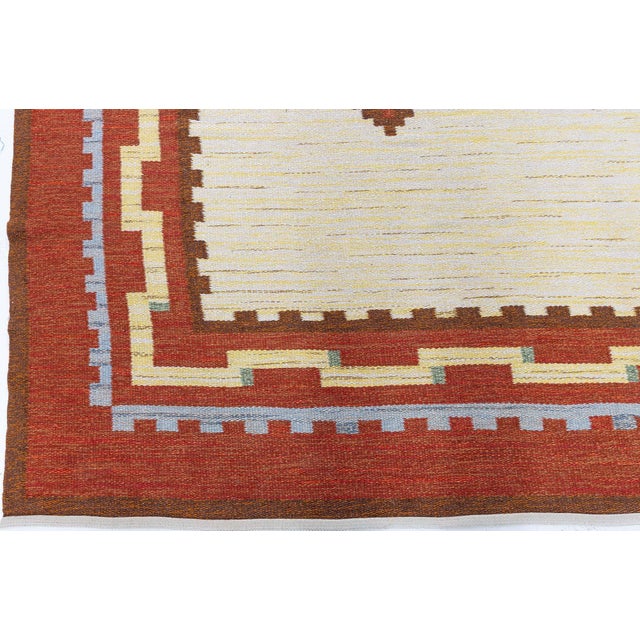 Mid-Century Modern Doris Leslie Blau Swedish Mid-Century Beige With Brick Red Flatweave Carpet For Sale - Image 3 of 8