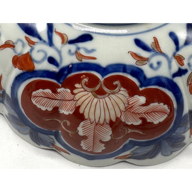 19th Century Japanese Meiji Imari Kinrande Porcelain Scalloped Iris Bowl 10 Inch For Sale - Image 9 of 16