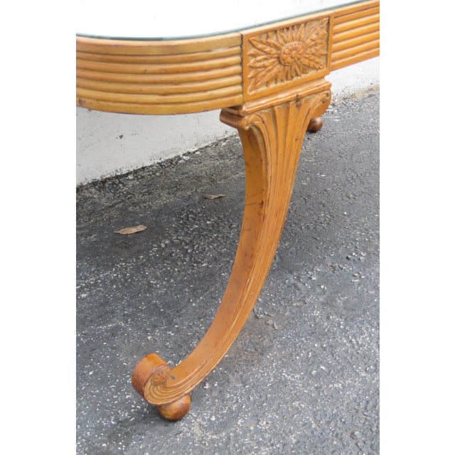 Early 1900s Duncan Phyfe Carved Mirrored Top Coffee Table For Sale In Miami - Image 6 of 9