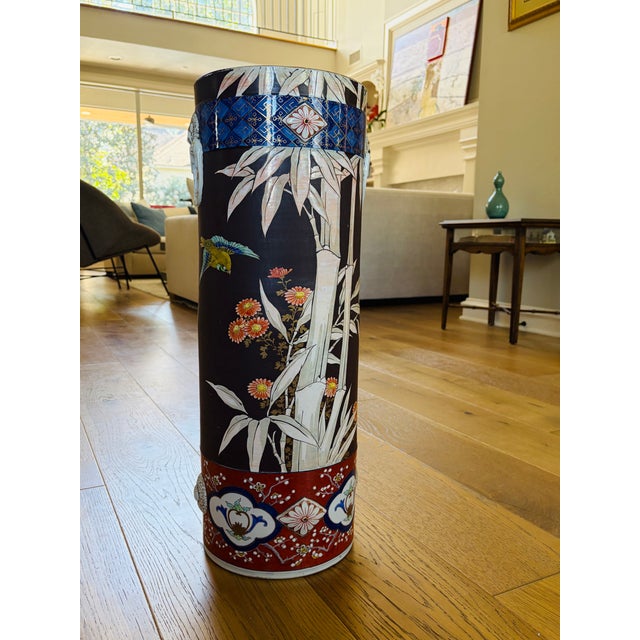 Antique 24.5" Fukagawa Seiji Arita Porcelain Lion-Mask Umbrella Stand – Meiji/Taishō Era For Sale In Houston - Image 6 of 15